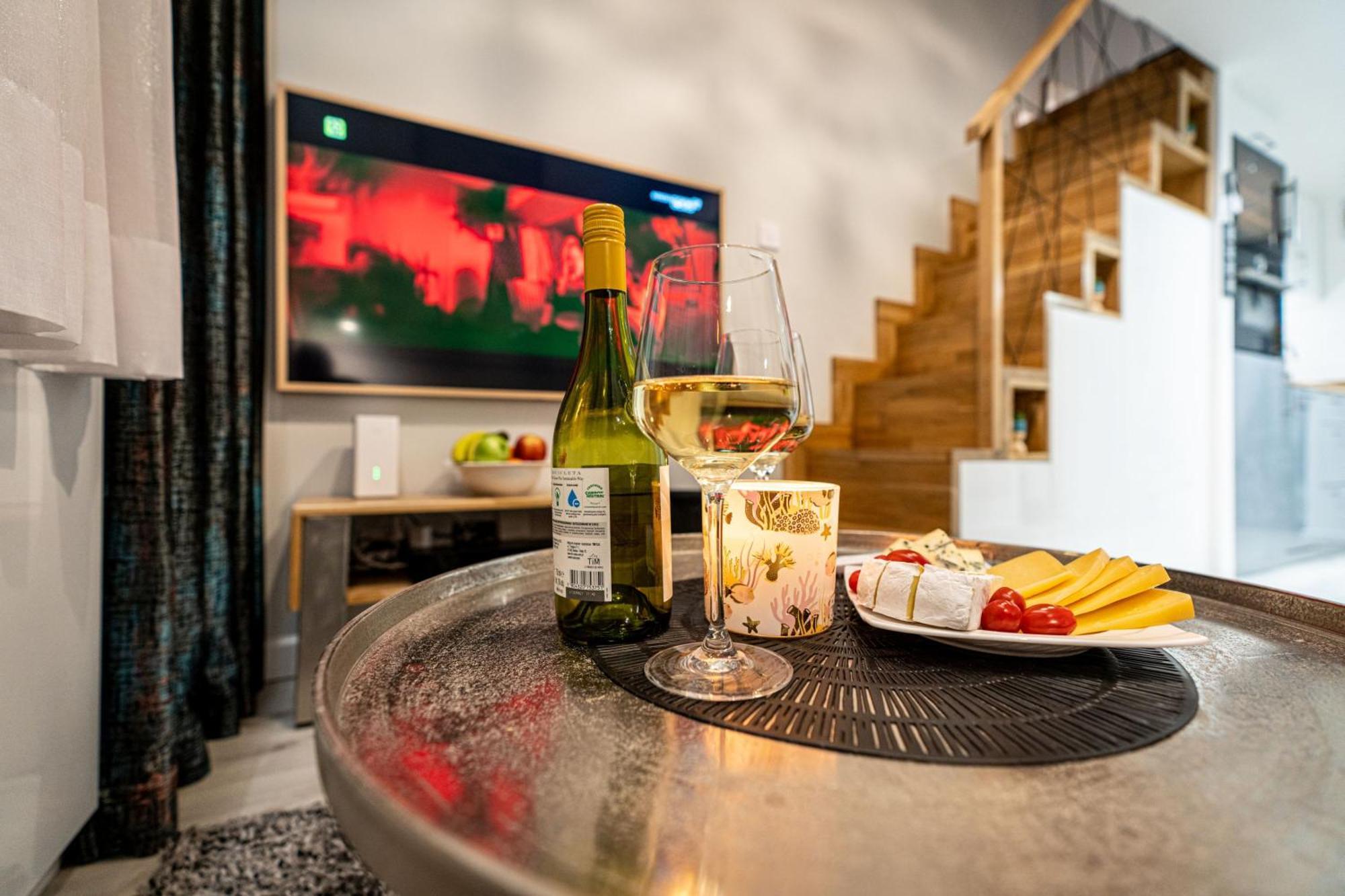 Dasto Apartments Old Town Краків Номер фото